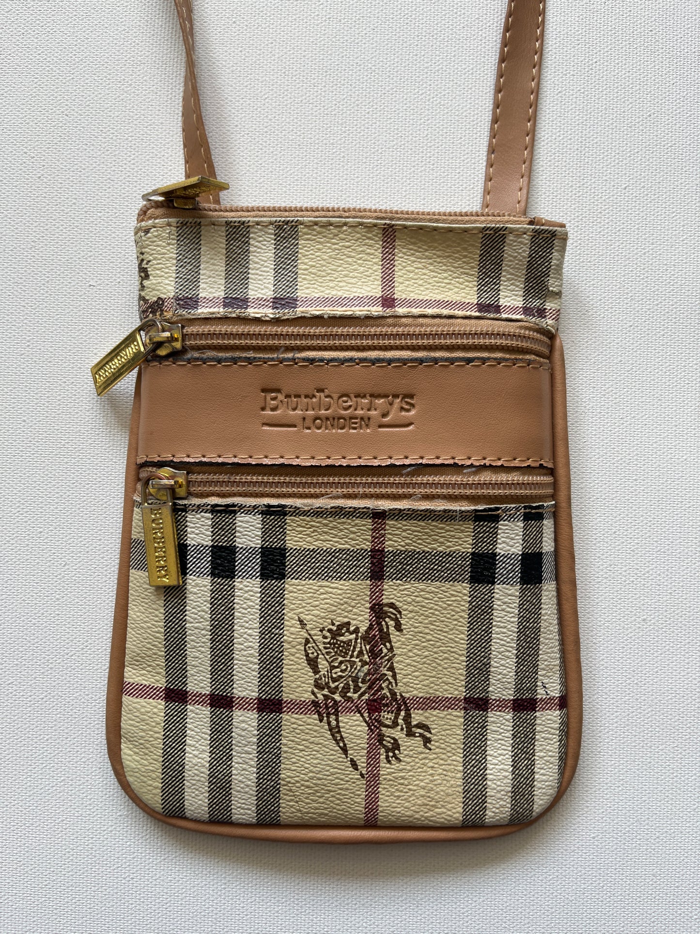 Burberry Umhängetasche klein