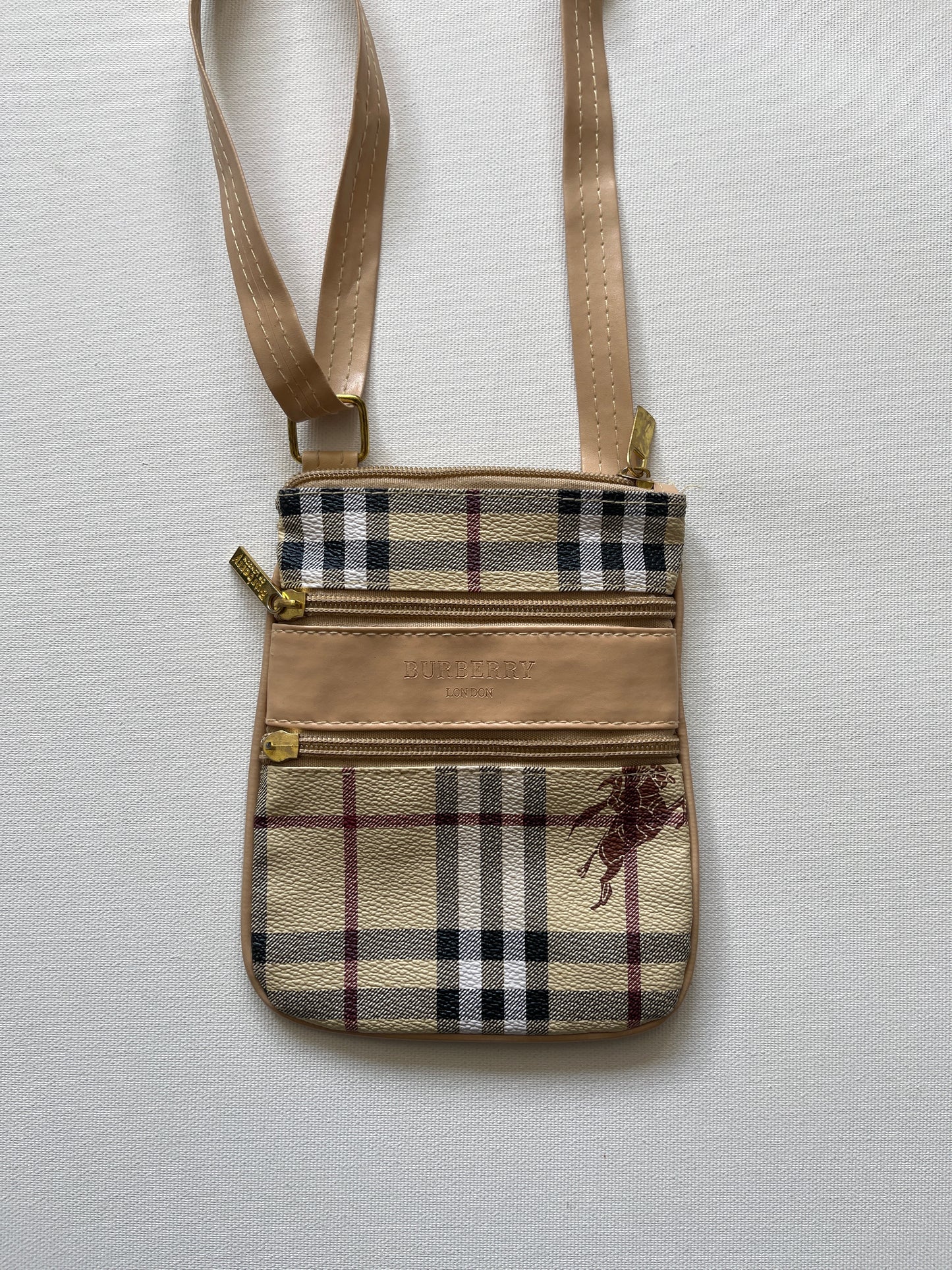 Burberry Umhängetasche klein