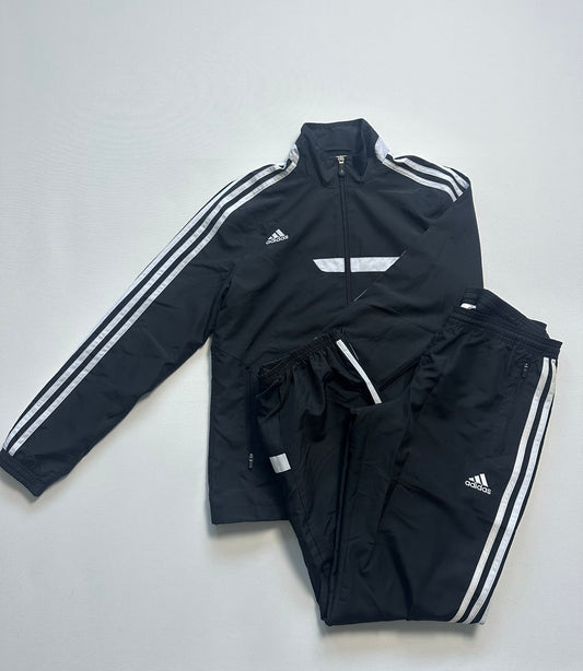 Adiddas Track suit